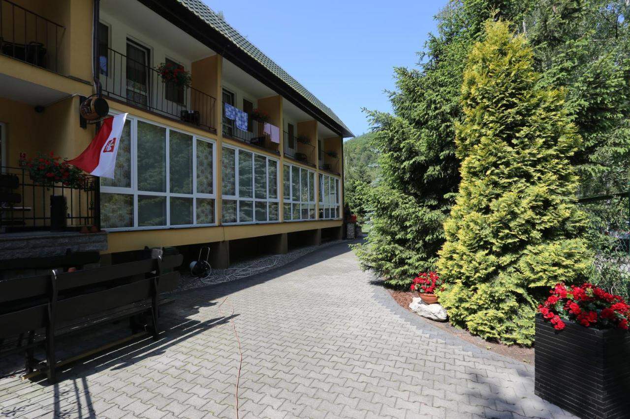 Hotel Dom Wczasowy Brido à Bardo Extérieur photo